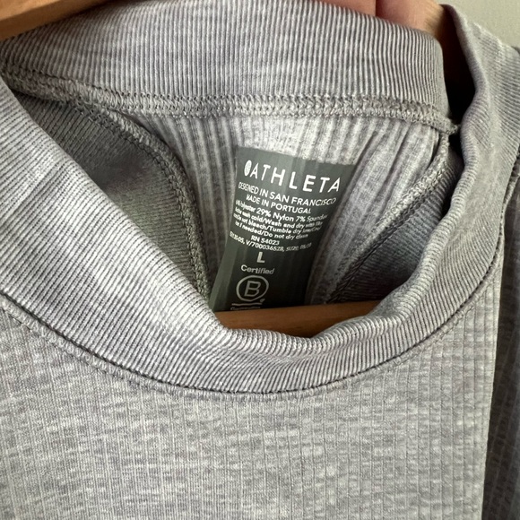Athleta renew tank top light gray - Picture 3 of 4
